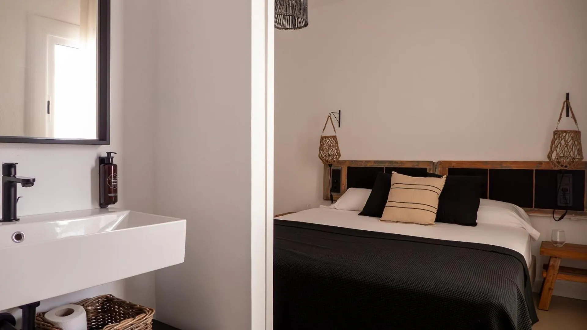 Hostal Boutique Es Menut Tossa de Mar Guest house