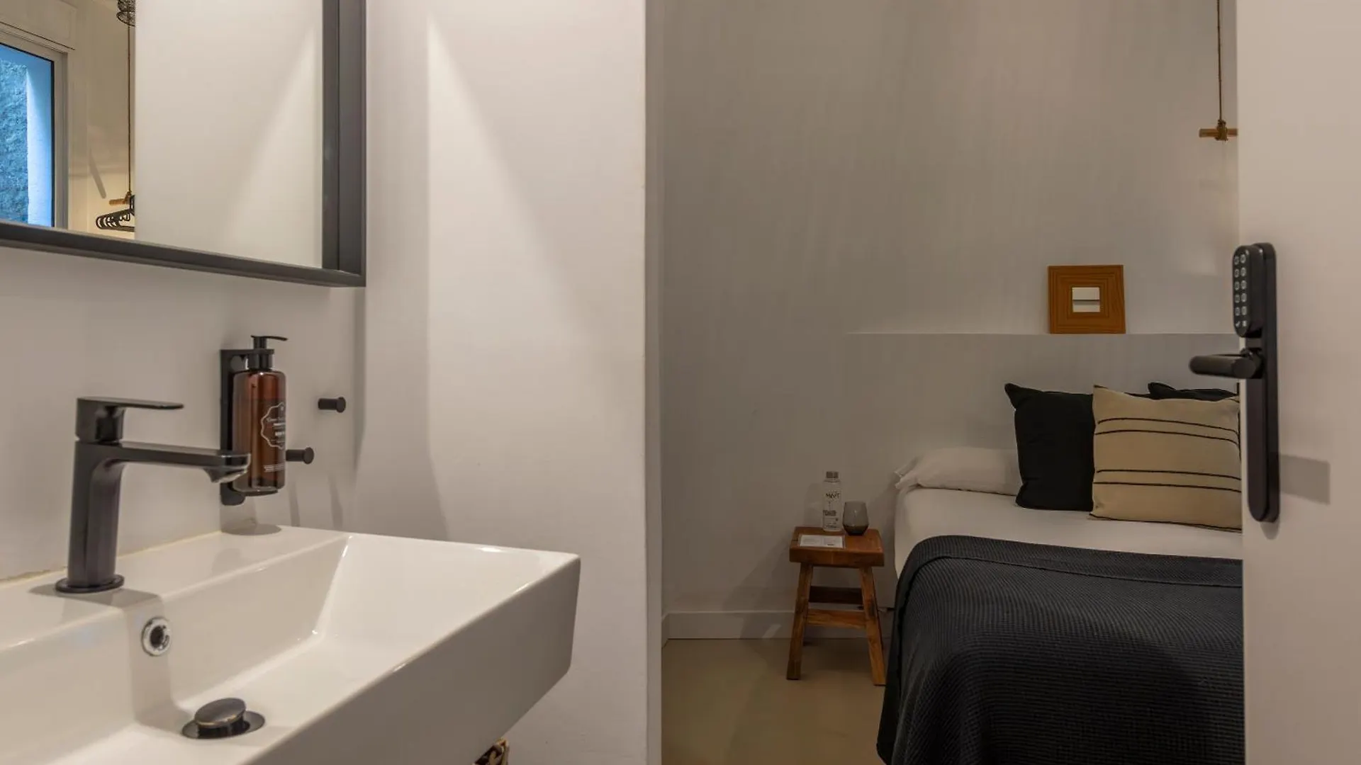 Hostal Boutique Es Menut Tossa de Mar Guest house