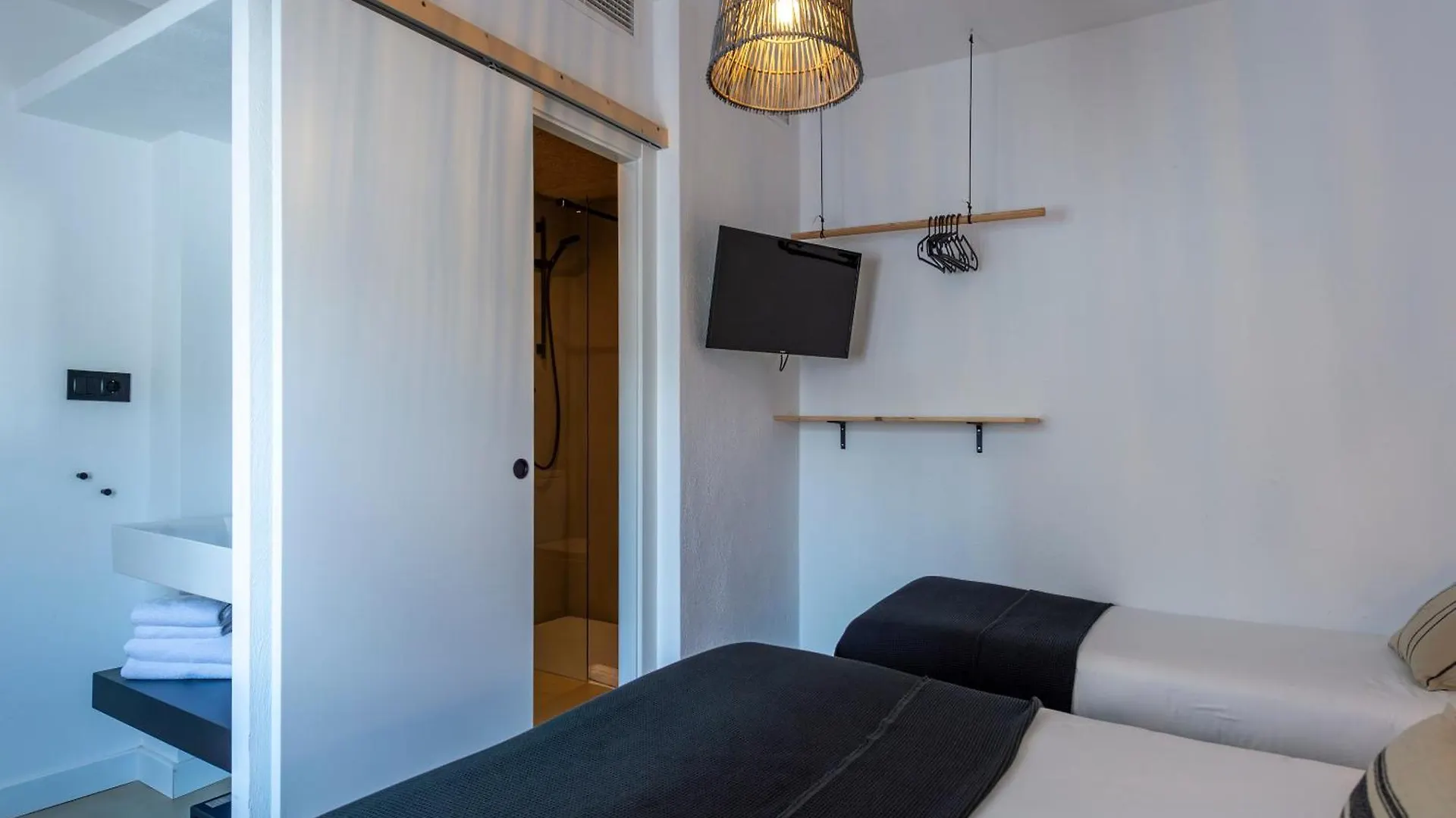 Hostal Boutique Es Menut Tossa de Mar Affittacamere