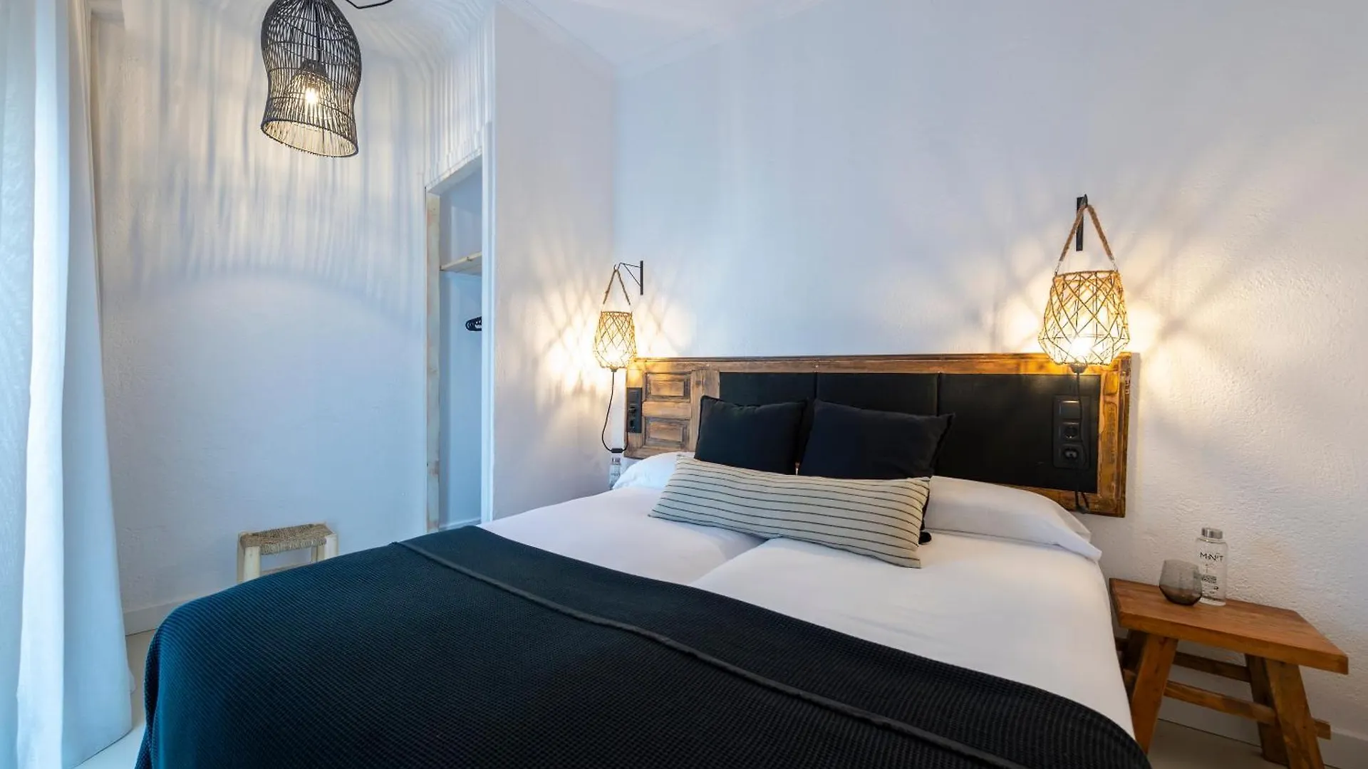 Hostal Boutique Es Menut Tossa de Mar Affittacamere
