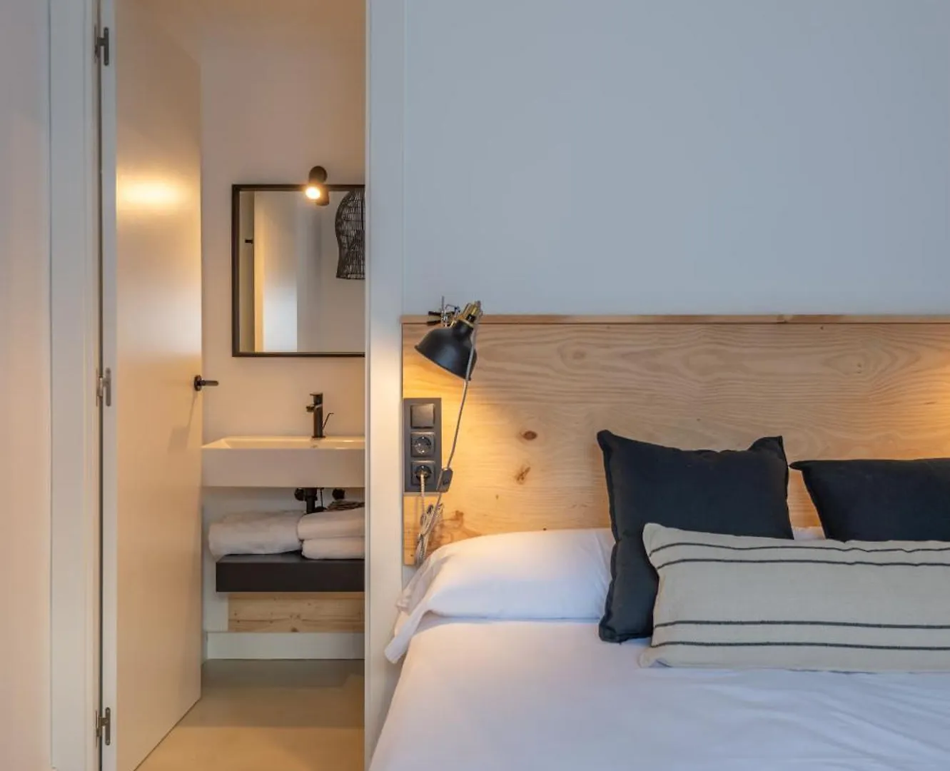 Hostal Boutique Es Menut Tossa de Mar Affittacamere